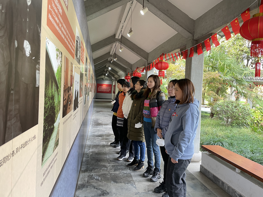 酒店管理学院教职工第二党支部赴陈云纪念馆（青浦）参观学习