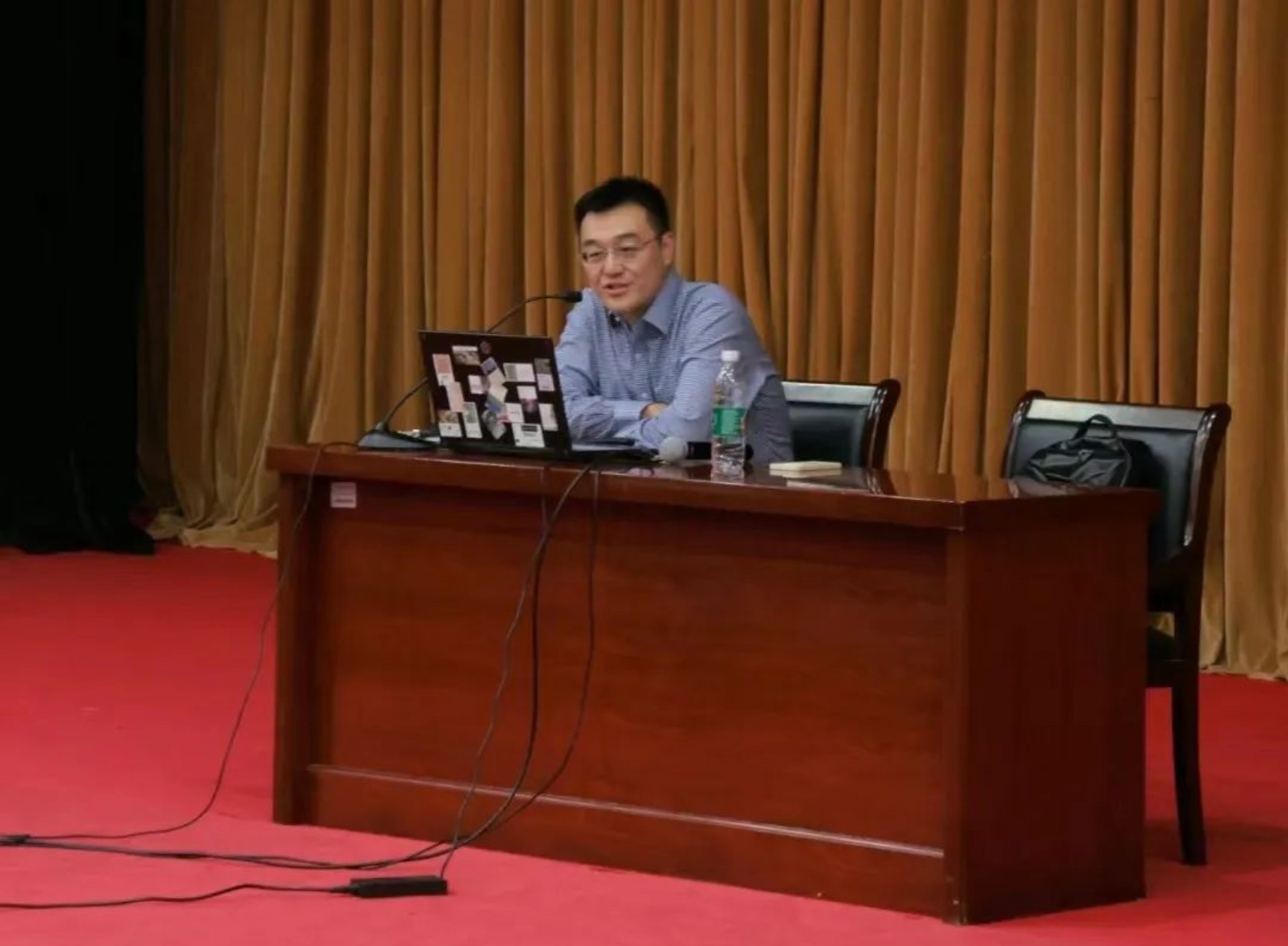 顾子勋老师讲授如何进行职业规划 顾子勋老师讲授如何进行职业规划