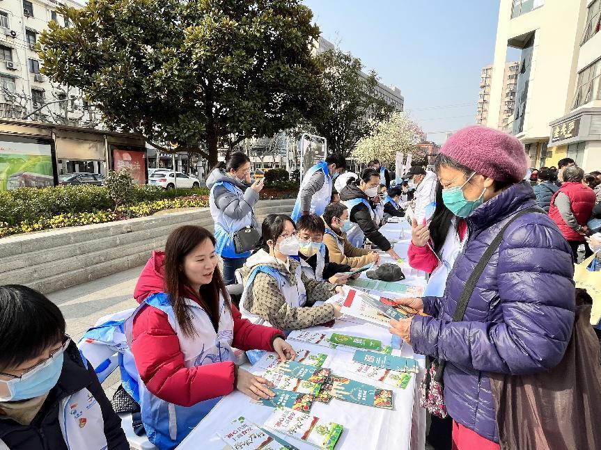 食品安全与营养咨询现场